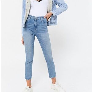 Urban Outfitters BDG Girlfriend Cropped jeans 24